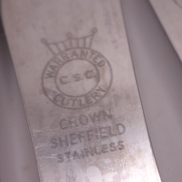 Set of Eight(8) Crown Sheffield Stainless C.S.C. Warranted Cutlery Steak Knives - Picture 3 of 11